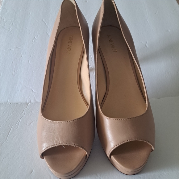 Nine West Caciao Beige Leather Peekaboo Toe 3 1/2" Heel Stilleto Women's 10 M - Picture 6 of 12